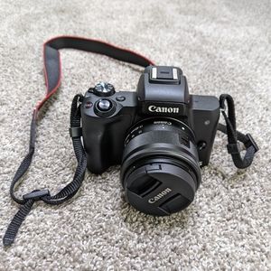 Canon EOS M50 mirror less vlogging with 2 batteries & charger